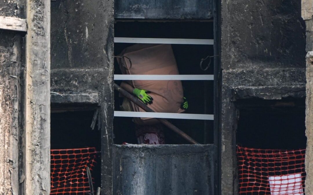 ‘It feels complicated’: Wang Fuk Court residents return home to bid last farewell