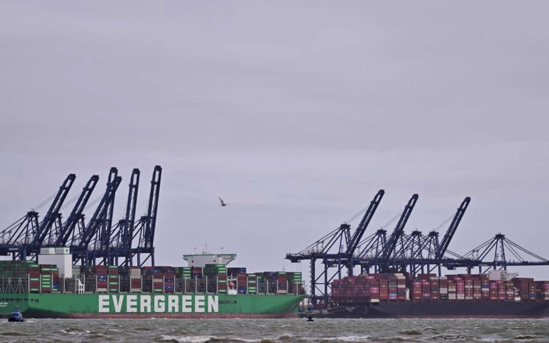 Singapore says no negotiations for Hormuz safe passage; transit is ‘right, not privilege’