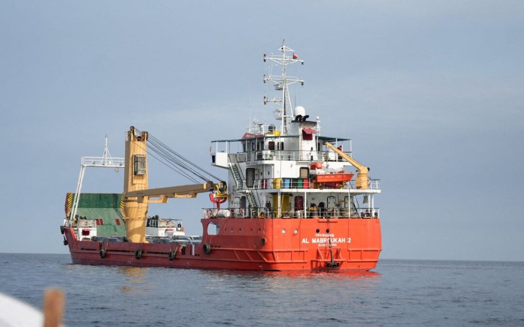 Trump says Navy will ‘shoot and kill’ boats laying mines in Strait of Hormuz