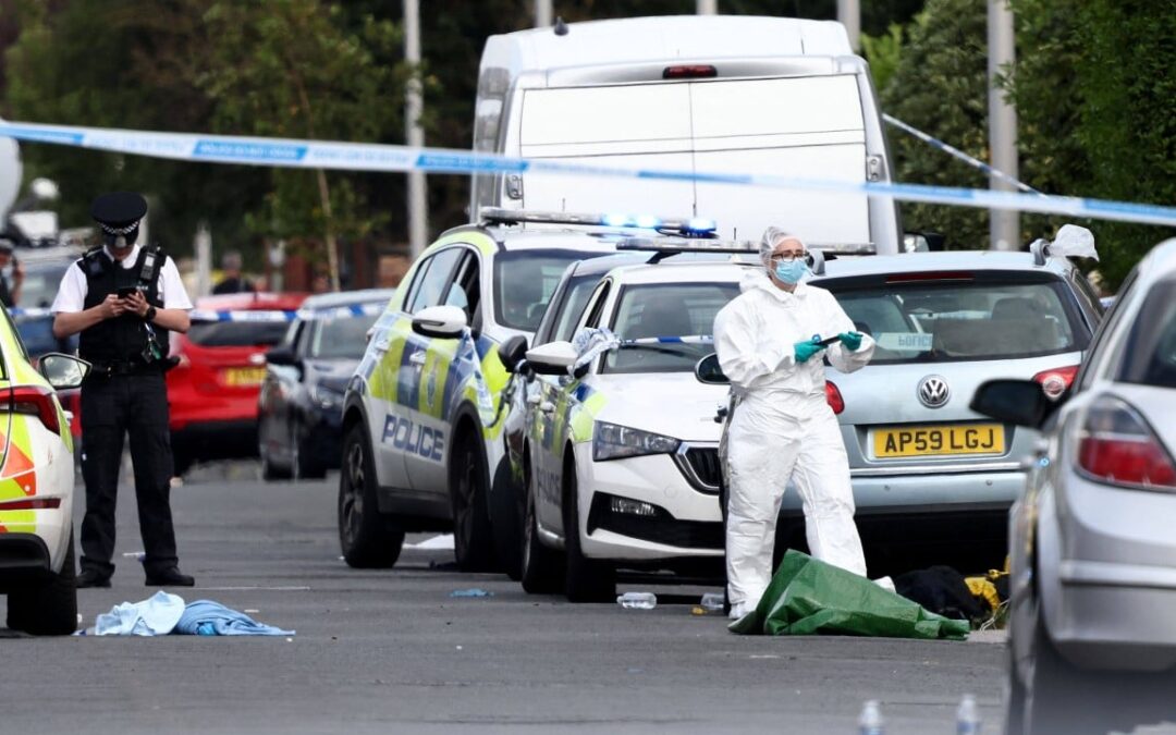 UK murder of 3 girls by teenager should have been prevented, says inquiry