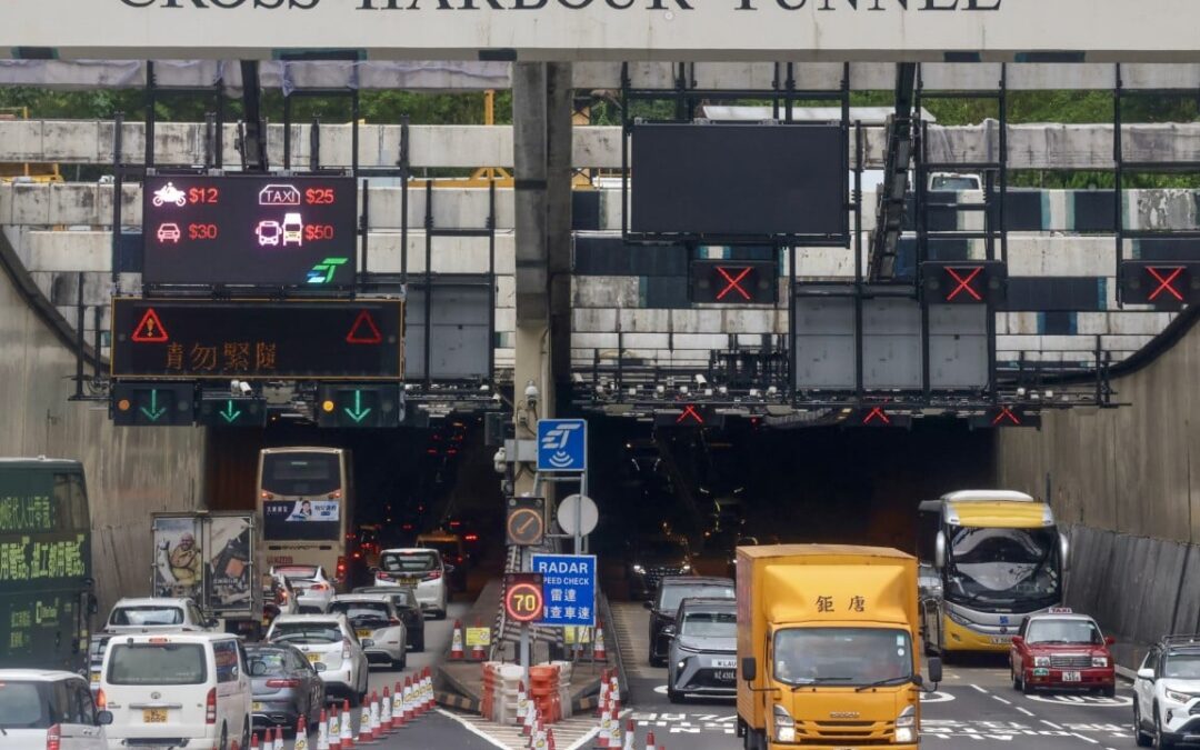 Taxi passengers won’t benefit from Hong Kong’s 50% reduction in tunnel tolls