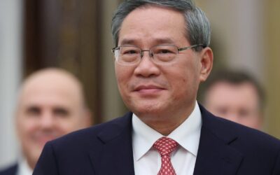 China’s Li Qiang urges faster industrial AI adoption at meeting with Moonshot AI founder