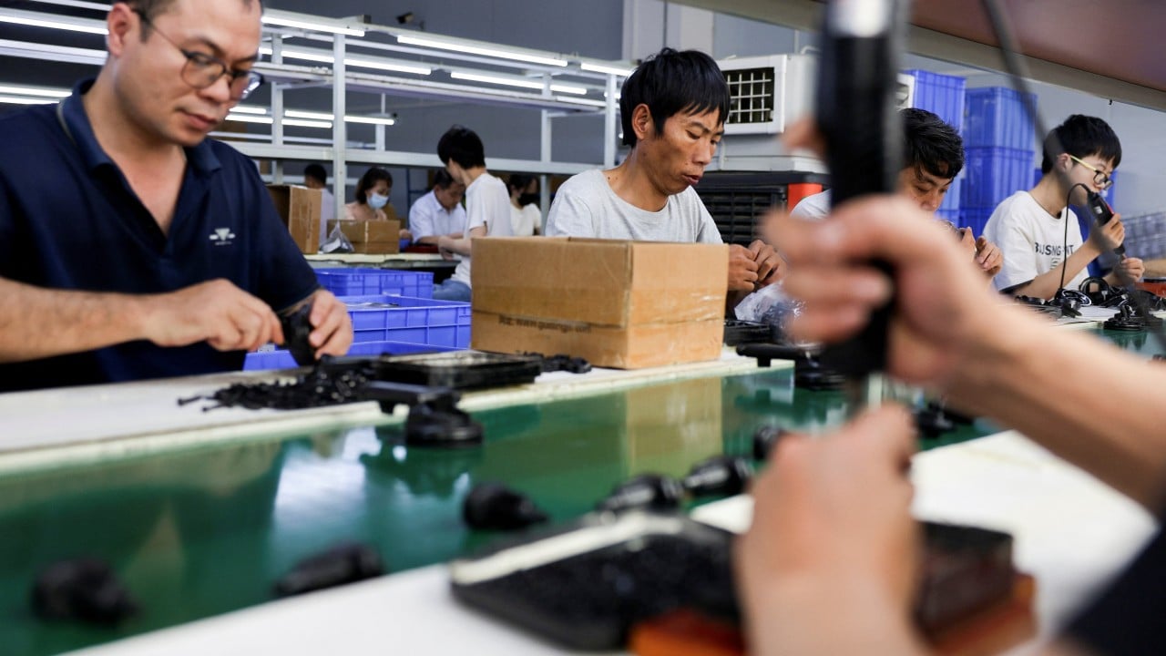 Hormuz oil crisis hits China; a family of dentists: 5 weekend reads you missed