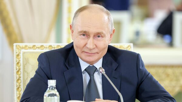 Putin: Donbass Goals Do Not Rule Out a Deal With Ukraine