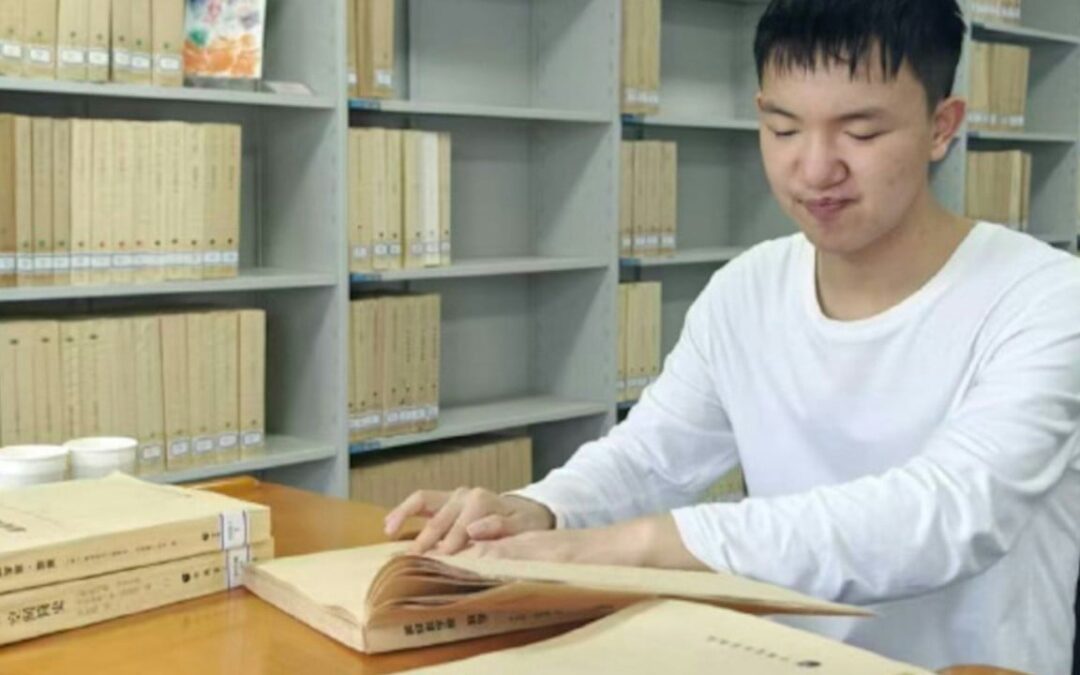 ‘Pass on the warmth’: blind Chinese teen aces gaokao, chooses medicine to help others