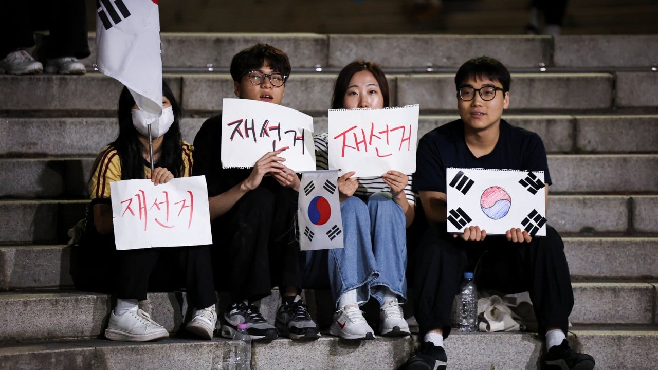 South Korean protesters demand ‘election re-run’ after ballot shortage