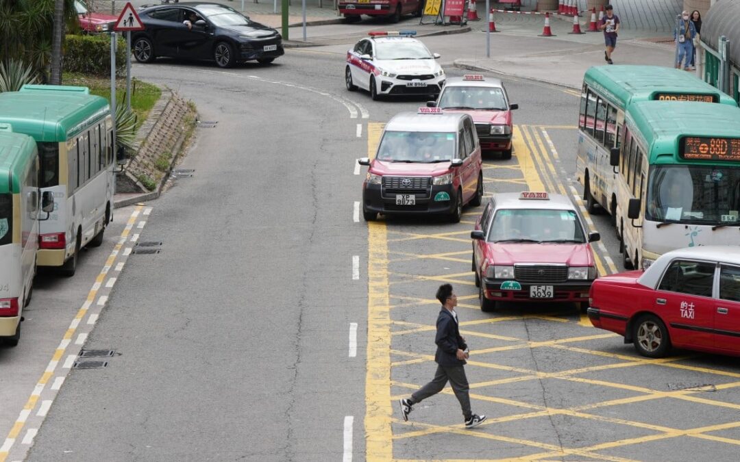 Hong Kong police to launch 2-week crackdown on distracted drivers and jaywalkers