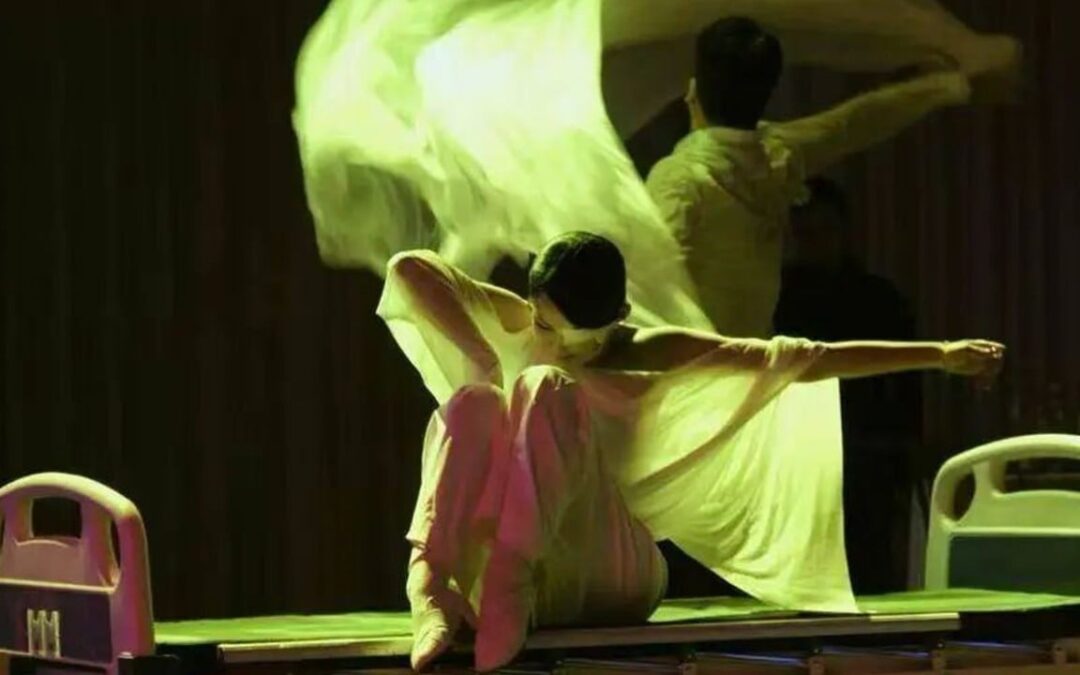 China woman dances with eye patch and mask after losing partial jaw, vision in one eye to cancer
