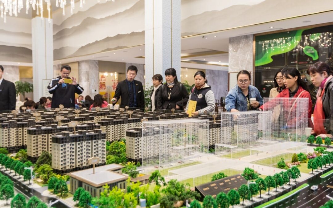 Chinese homeowner buys 34th-floor flat in 32-storey building, gets no compensation
