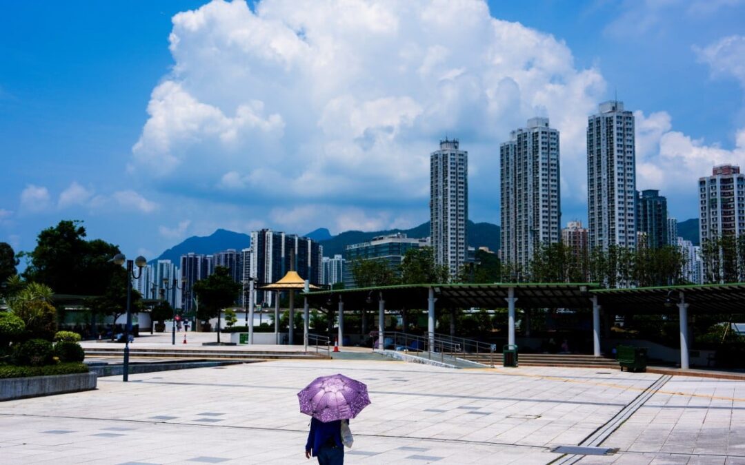 Brace for heavy rain and squally thunderstorms, Hong Kong Observatory warns