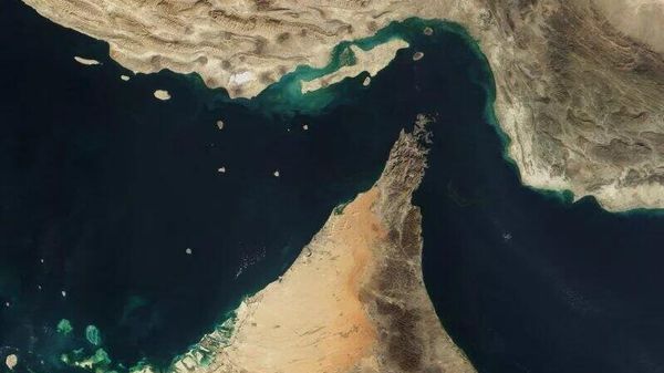 Iran to Review Vessels Bids for Transit Via Hormuz Once Situation Stabilizes – Authorities