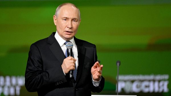 Russia Developing Economy, Achieving New Results in Defense Industry – Putin