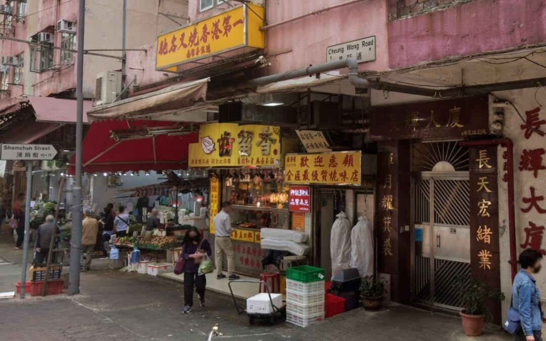 Hong Kong police arrest 2 after man dies following dispute at flat
