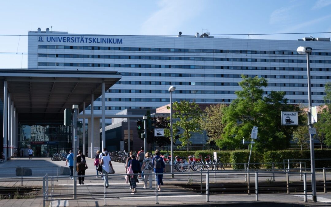 German hospital treats US Ebola patient infected in DR Congo