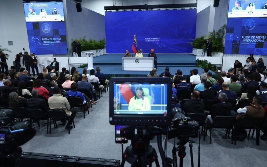 Venezuela’s leader defends quake response as thousands remain missing