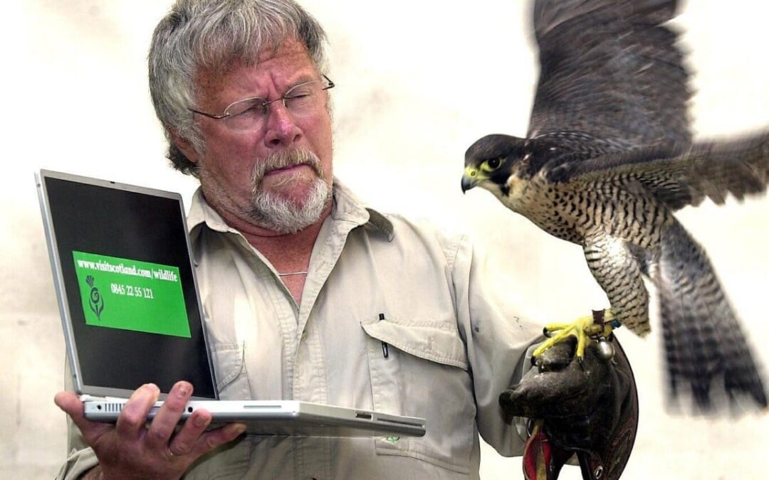 Bill Oddie, wildlife presenter and star of British comedy series The Goodies, dies at 85