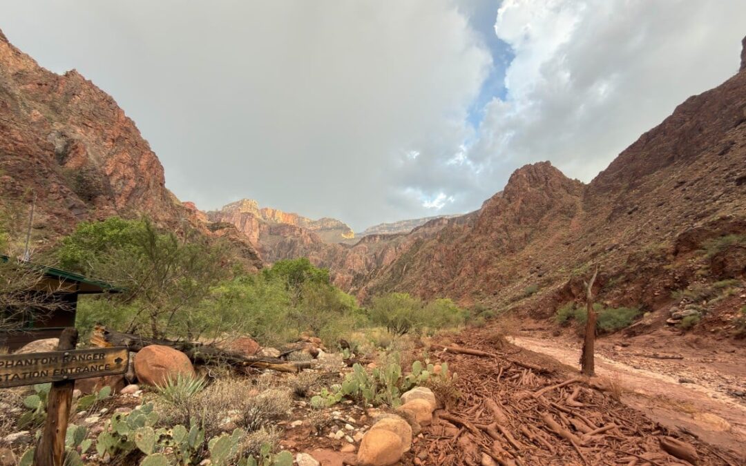 At least 20 missing, dozens evacuated from Grand Canyon after flash flood hits creek