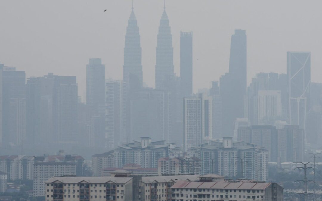 Malaysia’s air quality turns hazardous as Indonesian wildfires burn