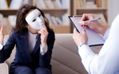 Chinese coaches help women heal from narcissists; spot signs, escape toxic relationships