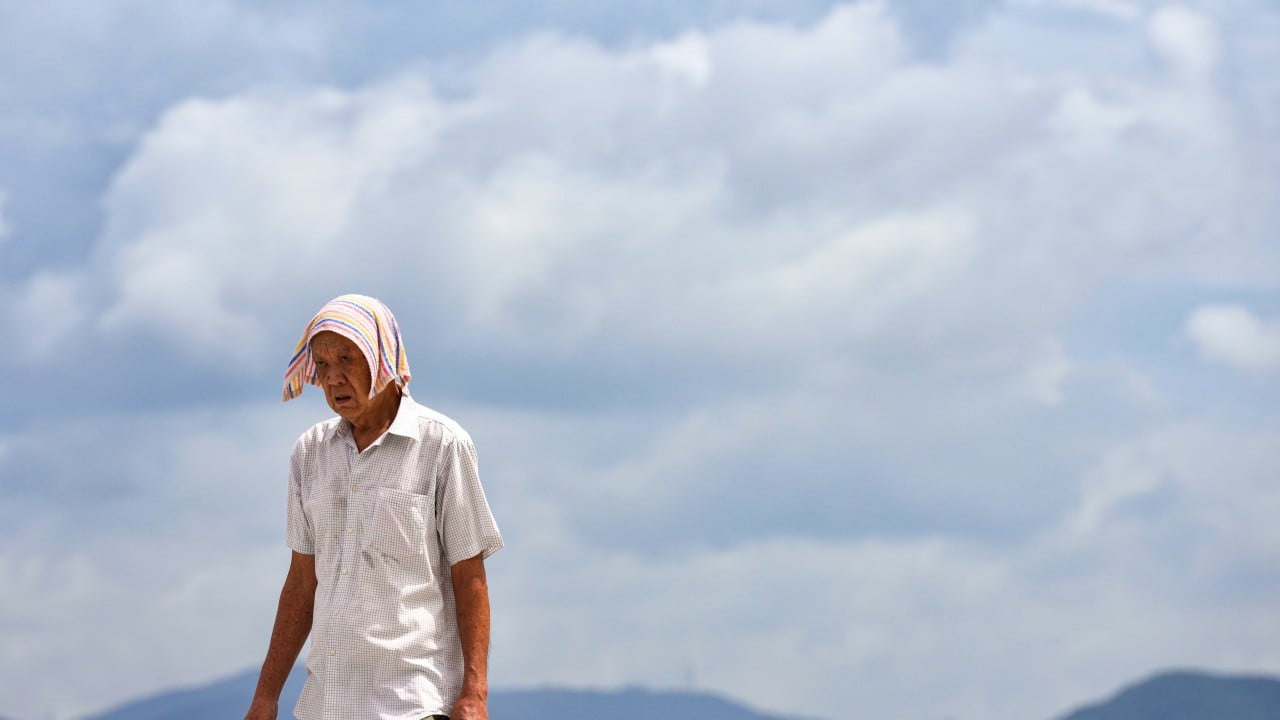 78% of low-income elderly Hongkongers report heat-related distress, survey finds