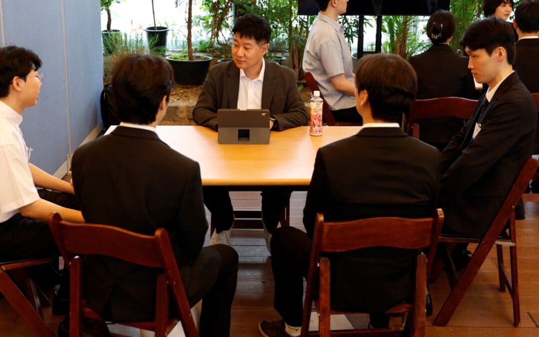 South Korean graduates look to Japan to beat job shortage at home
