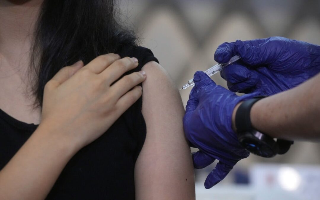 Hong Kong students, high-risk cases can get flu vaccines 1 week early this year