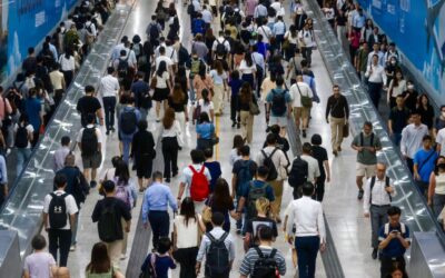 Visa policy brings in more foreigners on short-term jobs and HK$20,000 salaries