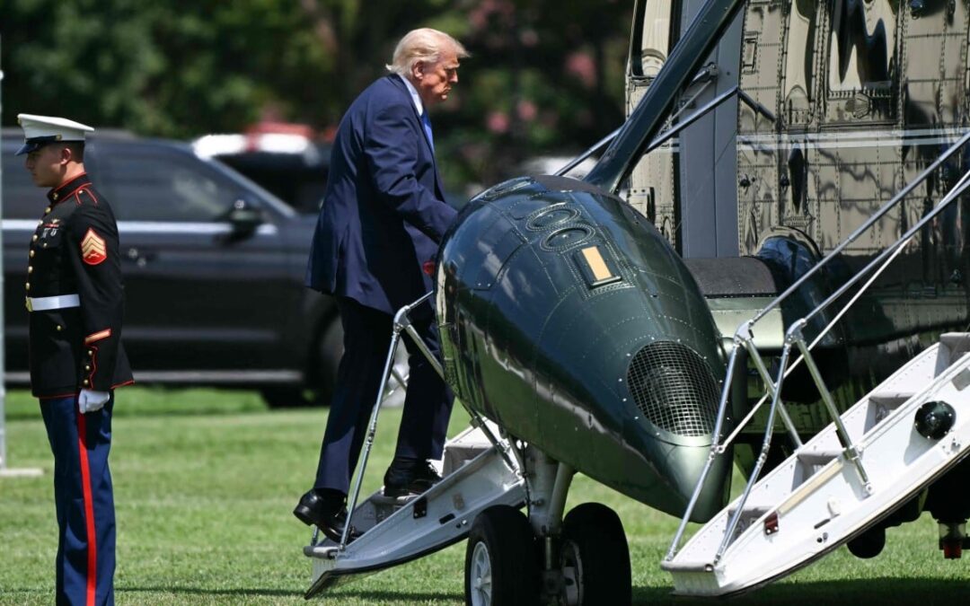 White House construction cited in Trump helicopter close call with airliner