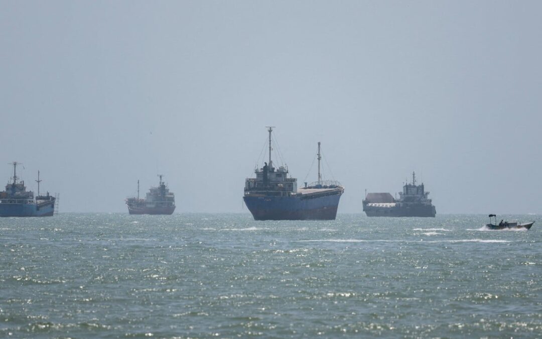 Iran and Oman reach Hormuz deal, but reopening hinges on US compliance