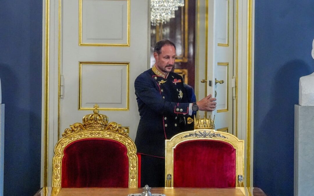 King Haakon VIII takes throne as Norway mourns death of King Harald