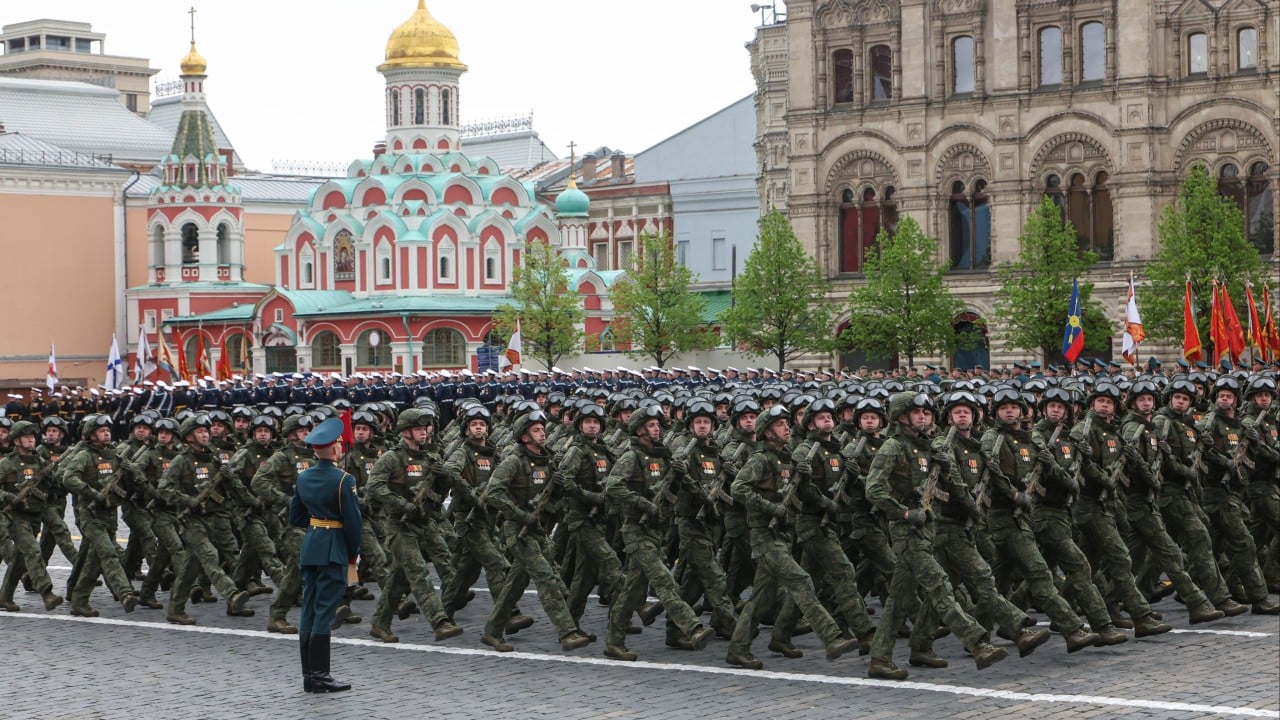 Putin wants to draft 300,000 new troops for war, Ukraine’s Zelensky says
