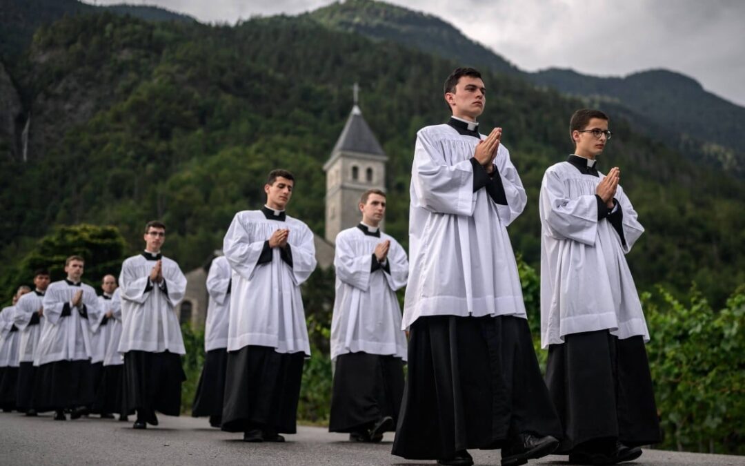 Hong Kong church-goers urged to avoid masses by breakaway Catholic group SSPX