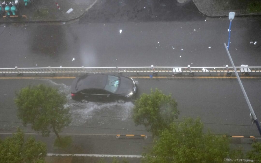 Storm travel chaos as Typhoon Saudel makes double landfall in China