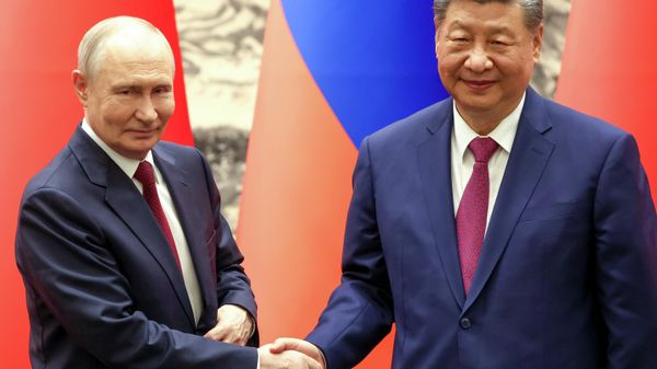 Putin Praises Russia-China Relations as Unprecedented