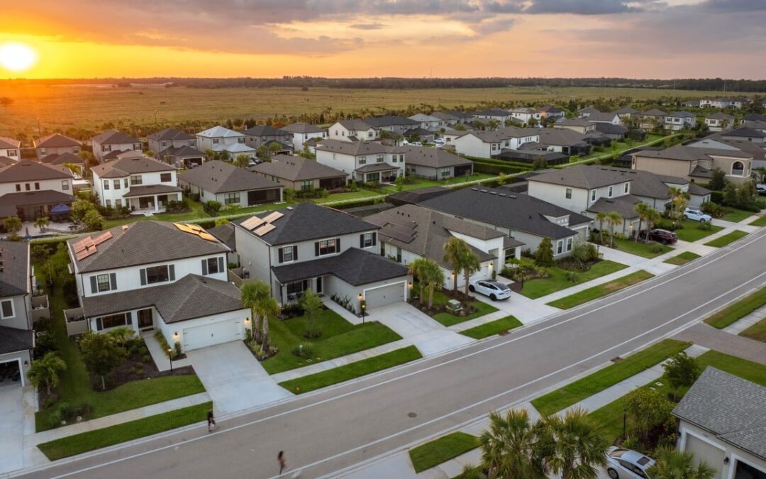 US 30-year mortgage rates top 7%, highest in Trump presidency