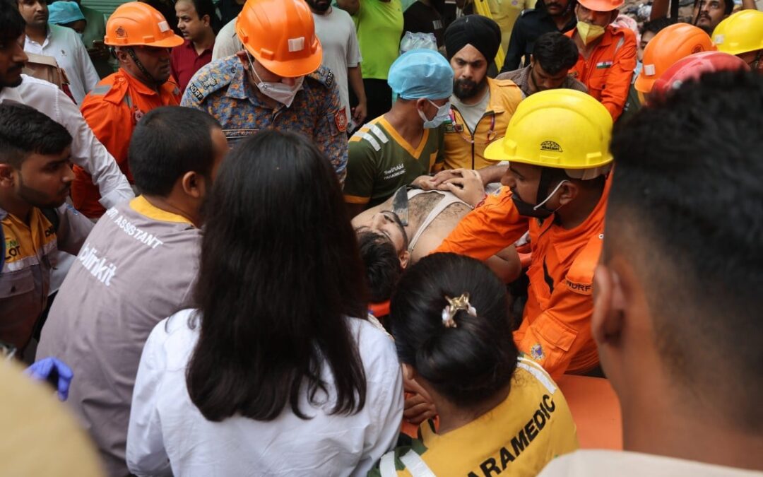 New Delhi building collapse kills 1, traps others