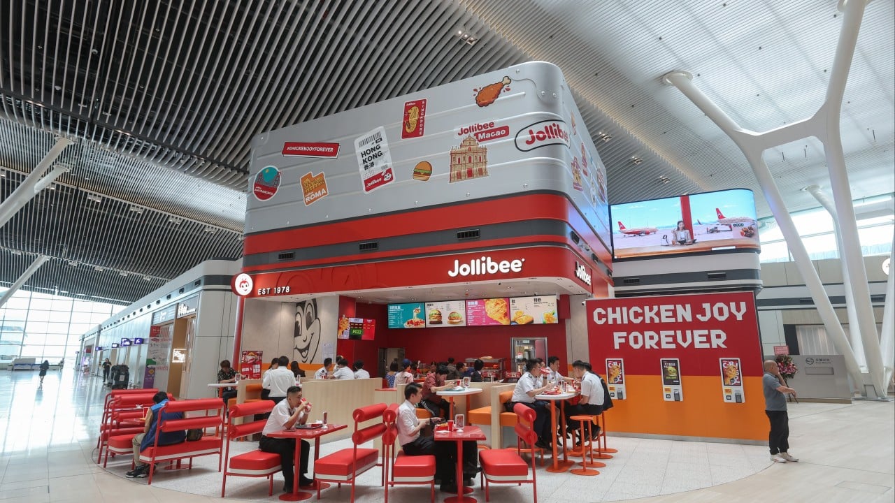 Philippines’ Jollibee eyes Hong Kong over US to list international unit