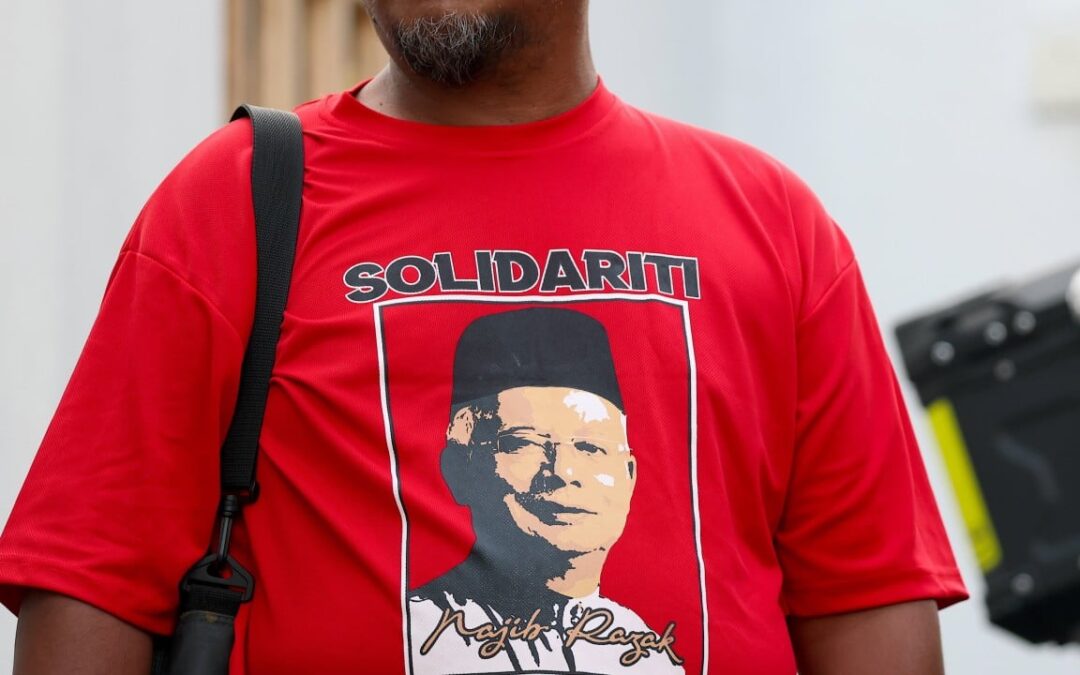 Najib Razak’s fundraising in Malaysia draws 1 sen donations, mockery