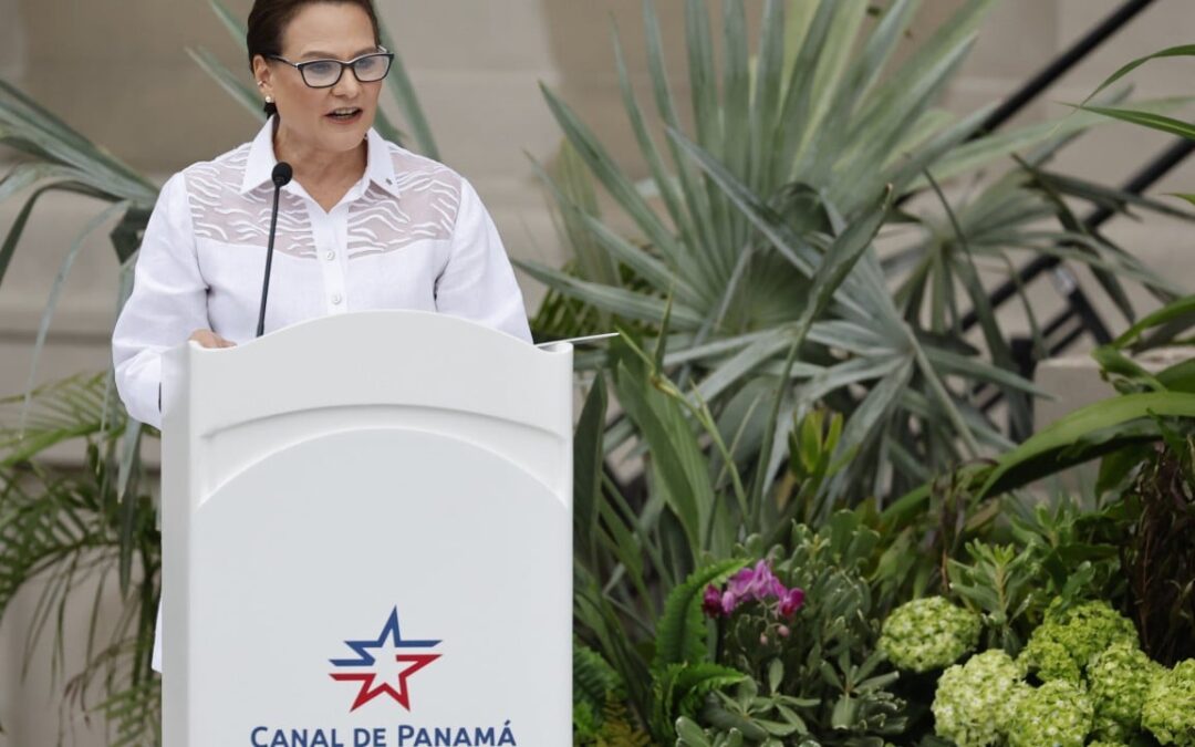New Panama Canal chief considers more cuts in transits due to El Nino