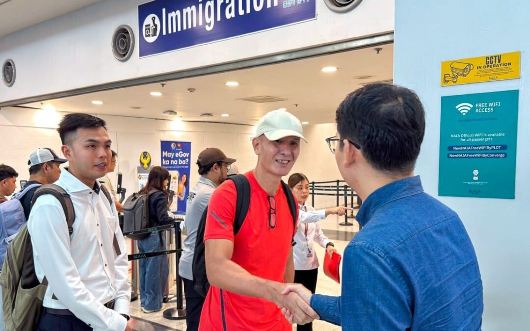 Hong Kong man returns to city after 26 years in Philippine prison for drug offences