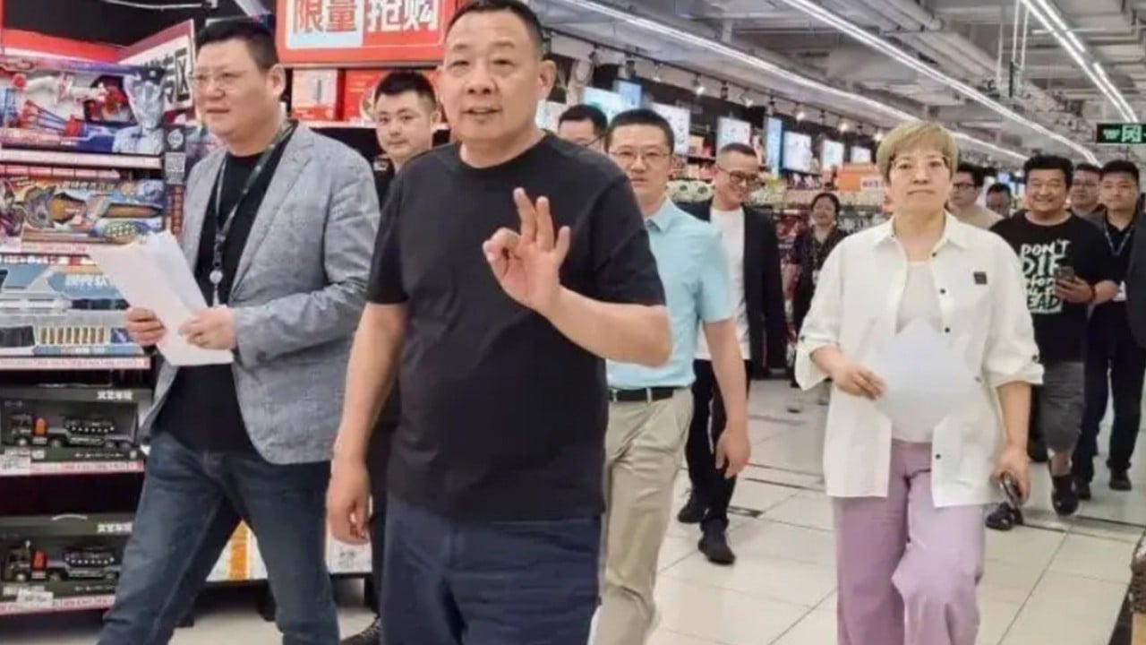 Chinese retail chain faces rare backlash for limiting new hires to 4-year contracts