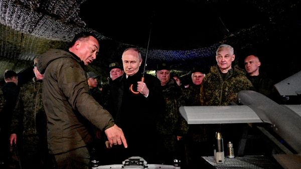 Putin Observes Center-2026 Drills Focused on Repelling External Threats