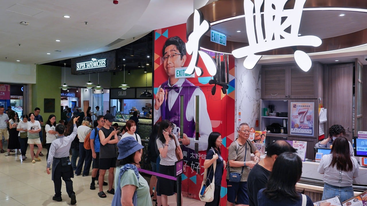 Hong Kong’s National Day perks draw locals outside, pleasant surprise for tourists