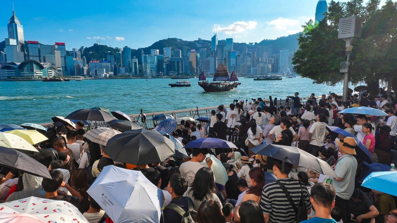 Hong Kong celebrates National Day with fireworks extravaganza
